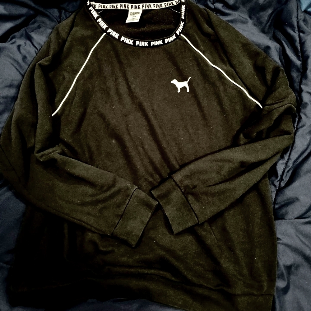 PINK VS CREWNECK